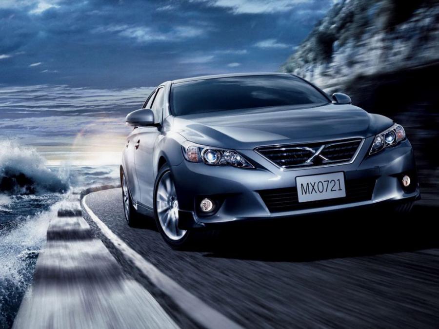  Toyota Mark X Sports 2009 года  (фото 2 из 8)